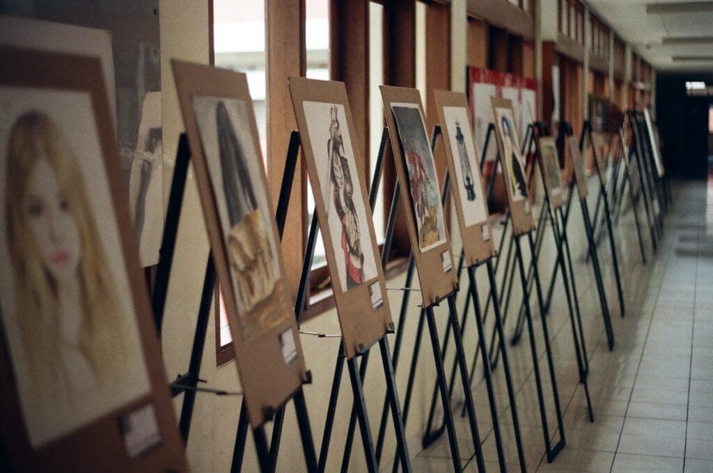 Display Excellence: Elevate Your Showcase with an Easel Stand