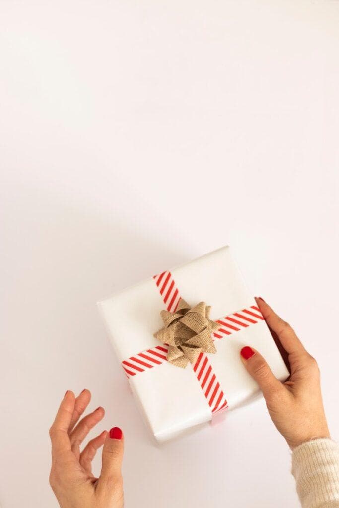 A Perfect Pairing: Wedding Gift Box Ideas for the Newlyweds