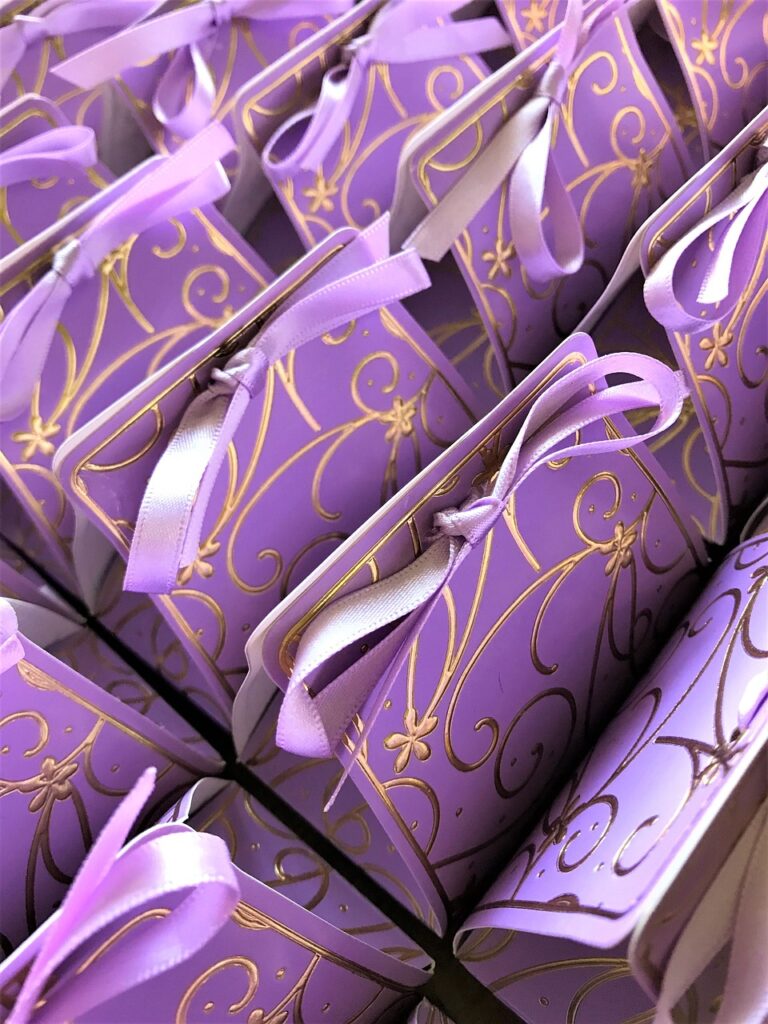 purple, favour, favor